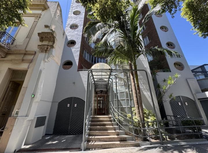 Departamento 2 Dorm. con Cochera - Zona Parque Urquiza - 4