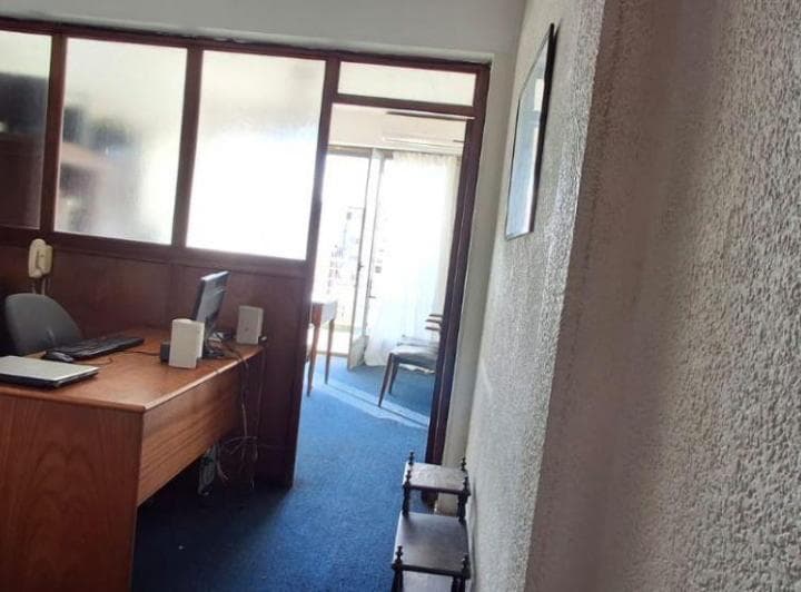 Preciosa Oficina o Monoambiente Para Turismo, Al Frente, Piso Alto, Balcón Aterrazado - 4