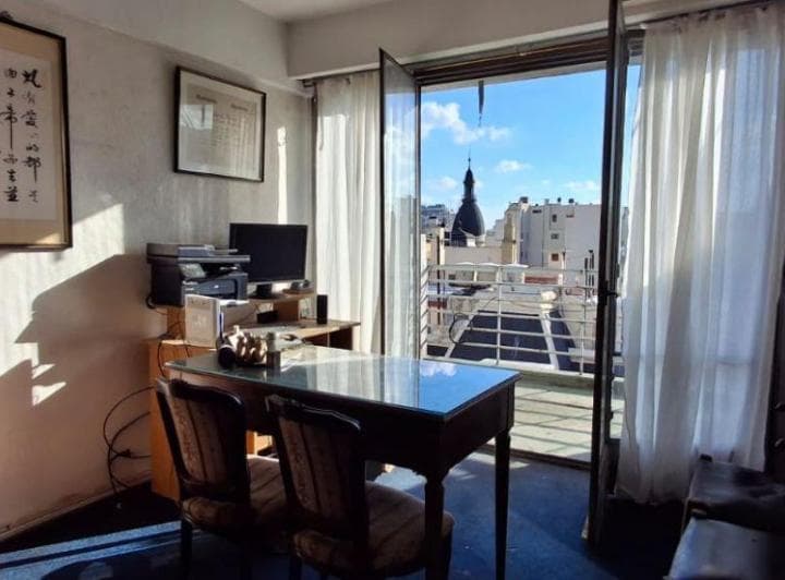 Preciosa Oficina o Monoambiente Para Turismo, Al Frente, Piso Alto, Balcón Aterrazado - 3