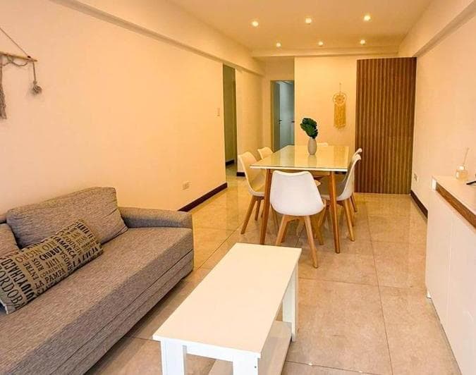 Departamento de 3 Ambientes a La Calle con Balcon Corrido - 4