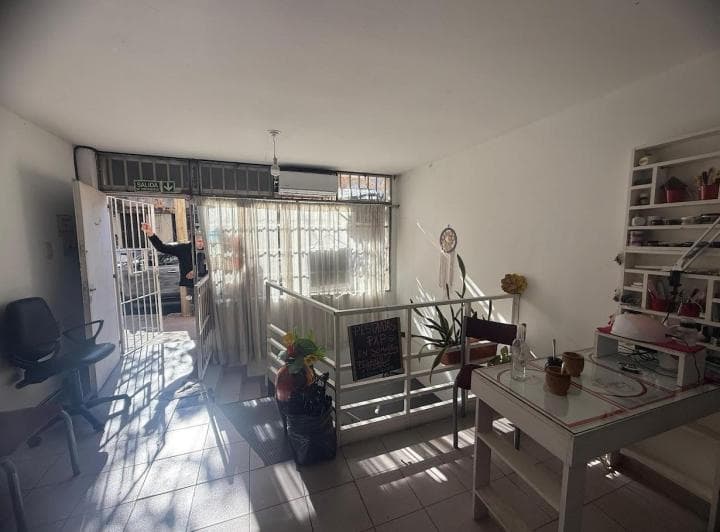 Venta Local Comercial Pb y Subsuelo - 5
