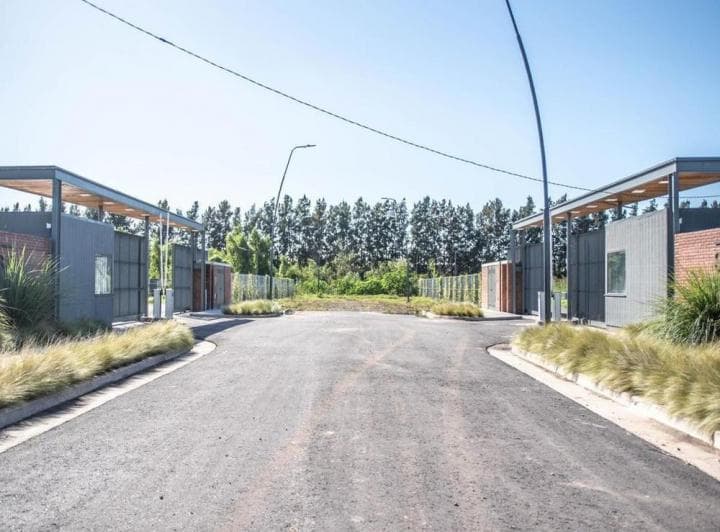 Venta Lote Nuevo Bella Vista, Barrio Senderos I - 2