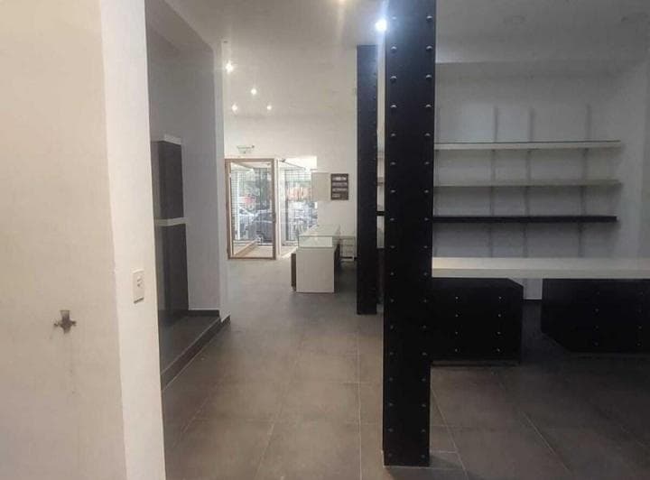 Recoleta | Local 164 m² | Guido 1900 | Alto Tránsito Comercial - 4