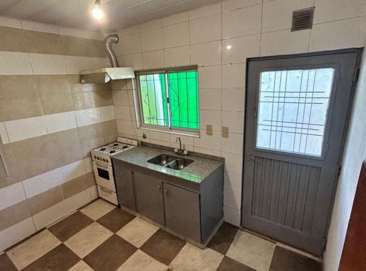 Casa de 60 m² con 2 Dorm. en Alquiler en Ramos Mejía - 5