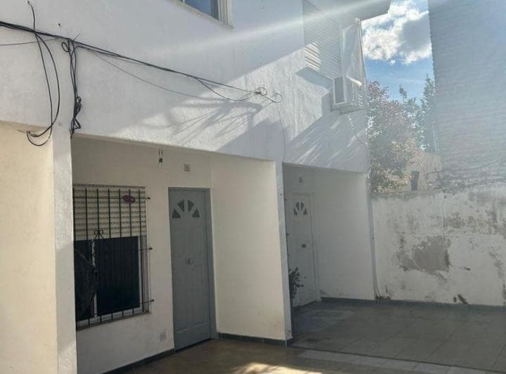 Casa de 60 m² con 2 Dorm. en Alquiler en Ramos Mejía - 2