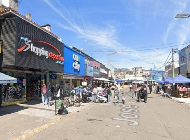 Peatonal Jose C. Paz Al 1700 - Jose C. Paz - Excelente Propiedad en Venta con Renta - 3