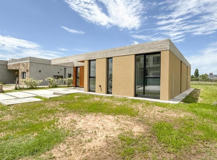 Venta Casa 5 Ambientes, San Sebastián, Área 7 - 4