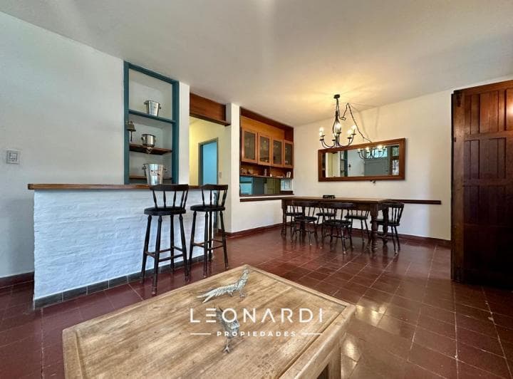 Casa con Pileta en Venta en Escobar - ID 6077 - 3