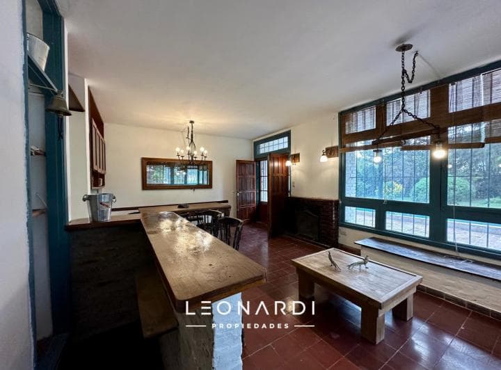 Casa con Pileta en Venta en Escobar - ID 6077 - 4