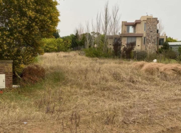 Terreno en Venta - 1000 m² - Barrio Residencial I, Costa Esmeralda - 3