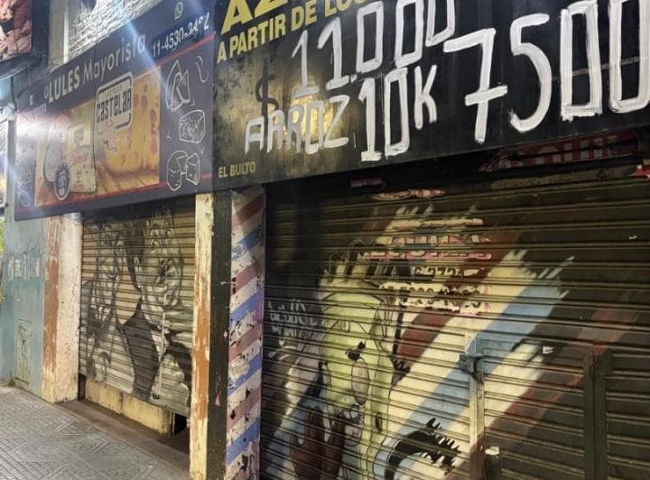 Local Comercial en Esquina con Entrepiso en Alquiler - 4