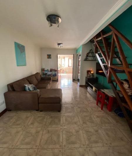 Casa en Venta en Las Avs - 5