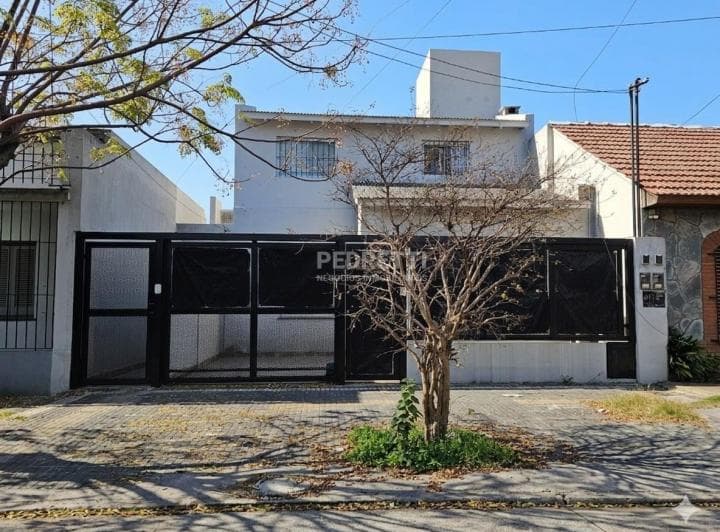 Departamento 2 Ambientes con Garage/patio en Venta en Remedios de Escalada, Lanús - 2