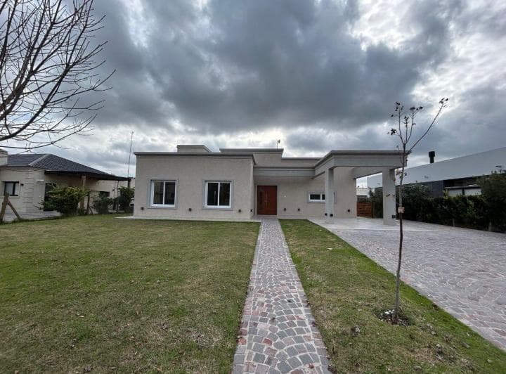 Casa La Venta en Santa Ines de Canning! 3 Dorm. y Piscina! Losa Radainte! Escucha Oferta - 2