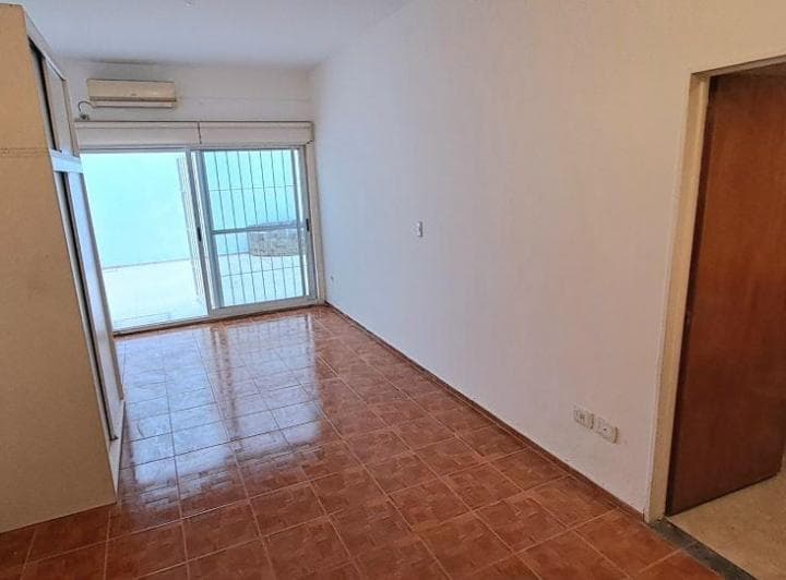 Monoambiente con Patio - 3
