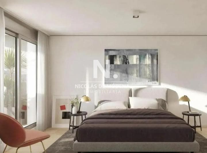 Venta Moderno Monoambiente con Gran Terraza en Tres Cruces, Montevideo - 3
