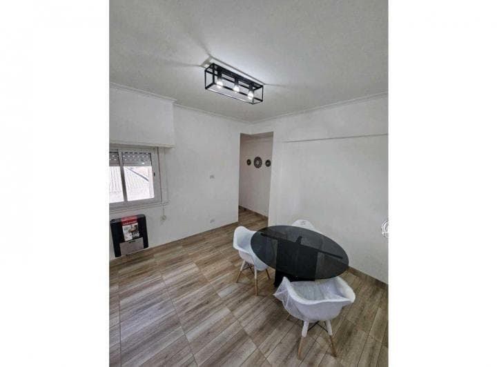 Departamento en Venta Tres Ambientes Al Lateral, Zona Chauvin - 2
