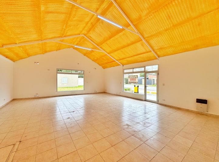 Alquiler - Local en Roldan - 4