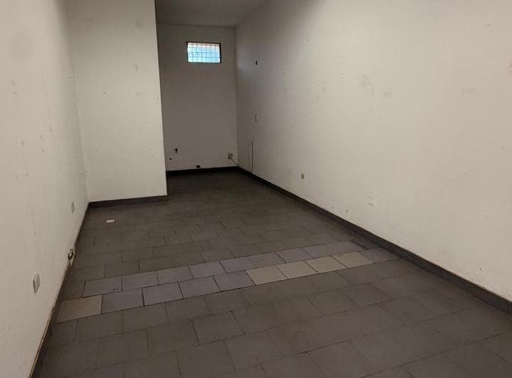 Local de 27 m² - Batan - 2