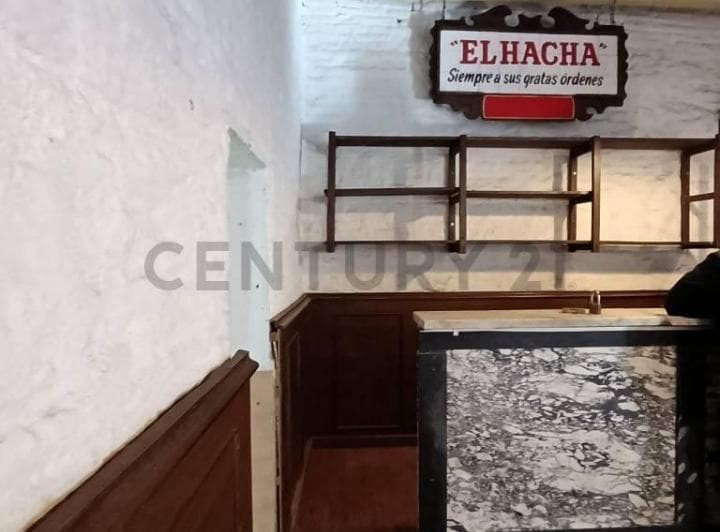 Ideal Desarrollo. Local en Venta en Ciudad Vieja - 2