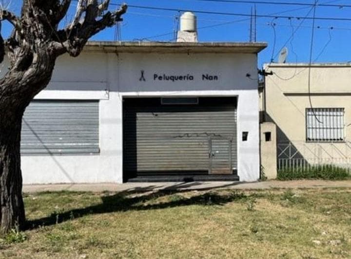 Venta de 3 Locales Comerciales en Av 137 y 524 - San Carlos - 5