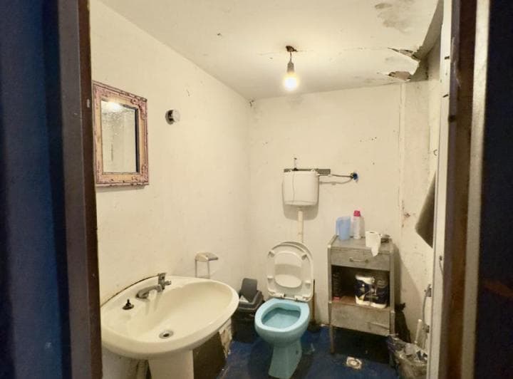 Venta de Casa con Local Comercial Sobre Av, en Colonia del Sacramento - 4