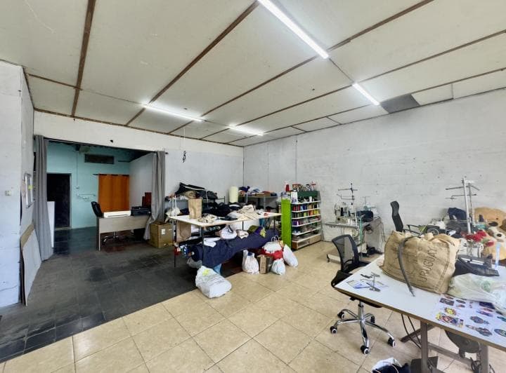 Venta de Casa con Local Comercial Sobre Av, en Colonia del Sacramento - 5