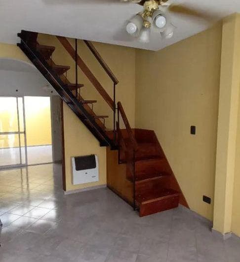 Duplex 3 Ambientes con Cochera y Patio, Sin Expensas. Excelente Estado - 3