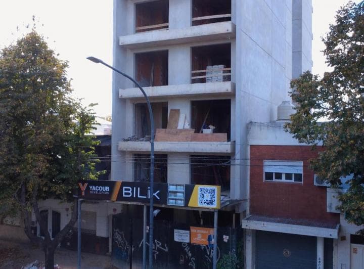 Departamento Construcción - Venta - 1 Dormitorio - Frente - 45 m - Pozo - Av 7 - La Plata - 3