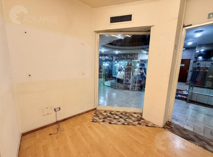Venta Local Comercial en Galería Flores Center - 4