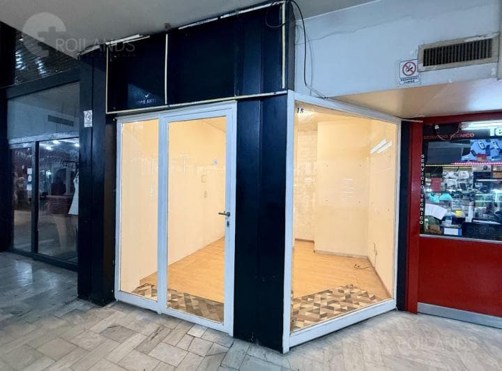 Venta Local Comercial en Galería Flores Center - 2