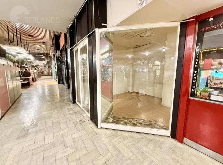 Venta Local Comercial en Galería Flores Center - 5