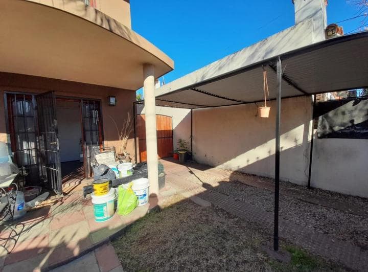 Venta PH 4 Amb en Don Bosco con Patio y Pileta - 4
