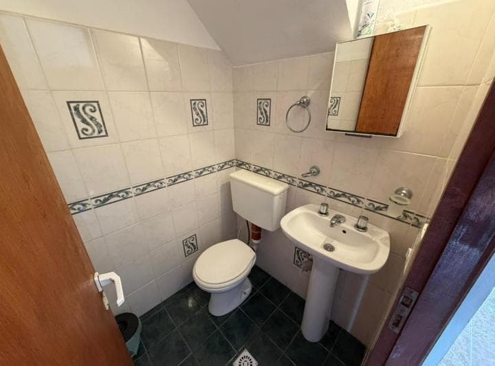 Triplex Al Frente en Venta en Mar del Tuyu Impecable - 5