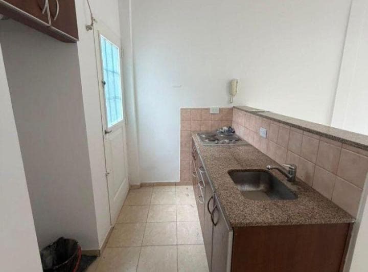 Departamento de 1 Ambiente Al Frente con Patio Sin Expensas - 4