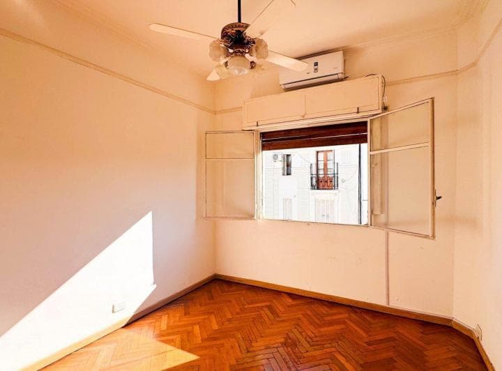 Venta | Departamento 2 Ambientes con Balcón Francés en Balvanera - Montserrat | Muy Luminoso - 3