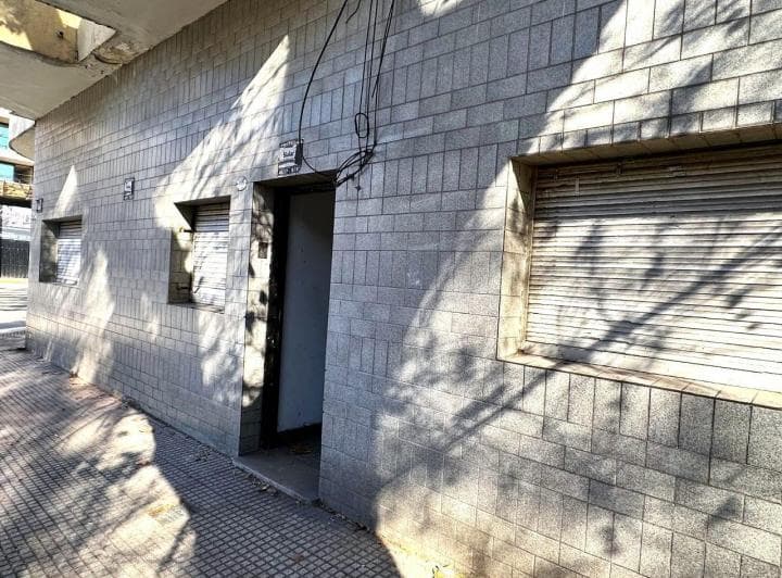 PH de 3 Ambientes con Escritorio a Refaccionar en Rojas 1906 Esquina Juan B Justo - 2