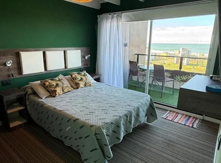 Casa en Alquiler - 4 Dorm. 4 Baños - 300 m - Mar del Plata - 3