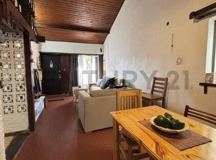 Casa de 3 Ambientes con Jardín en Carapachay - 3