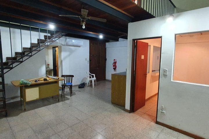 Vidriera, Persiana Metálica, Dos Baños - 4