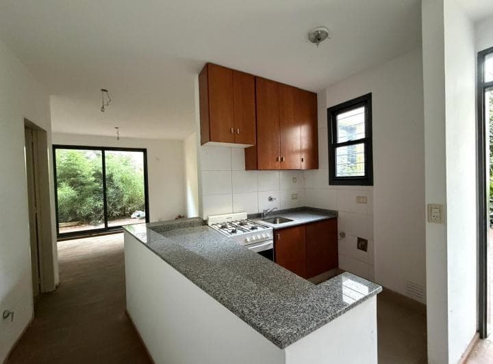 PH, Casas de Pasillo, Dos Dorm., Patio, Rosario, Venta. - 2