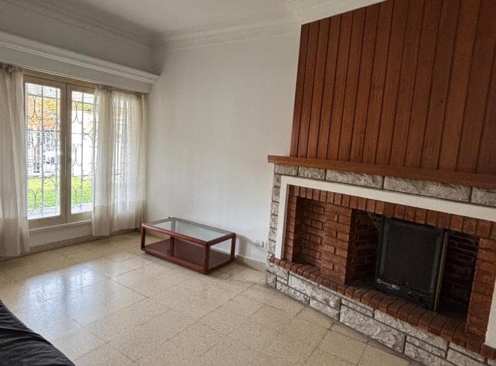 Alquiler - Casa de 4 Dorm. - Lavalle 2500 - 3