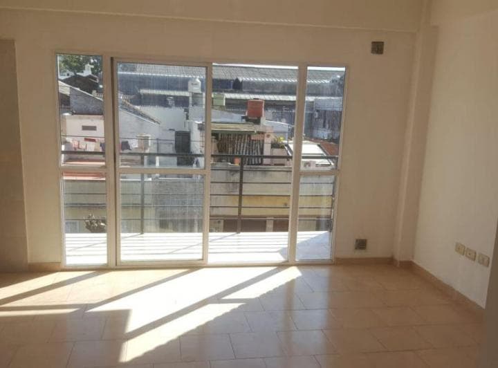 Imperdible Departamento de 2 Amb. con Balcón y Terraza Propia!bajas Expensas! - 3