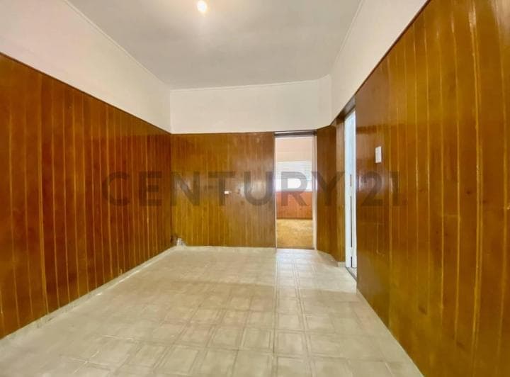 Venta Casa de 3 Dorm. con Quincho y Terraza en Sarmiento, Rosario - 3