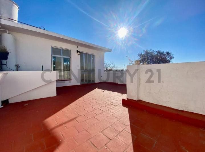 Venta Casa de 3 Dorm. con Quincho y Terraza en Sarmiento, Rosario - 5