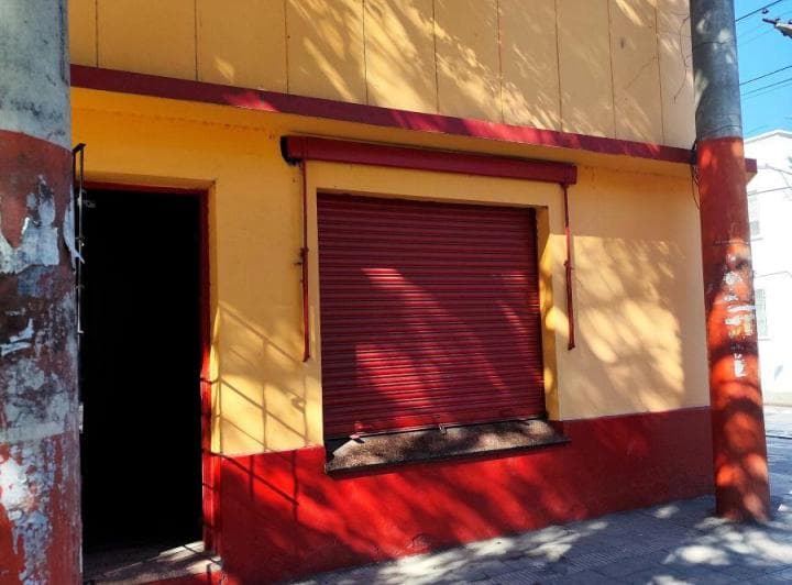 Vendo Local Comercial en 24 de Septiembre y Gavilán - 2