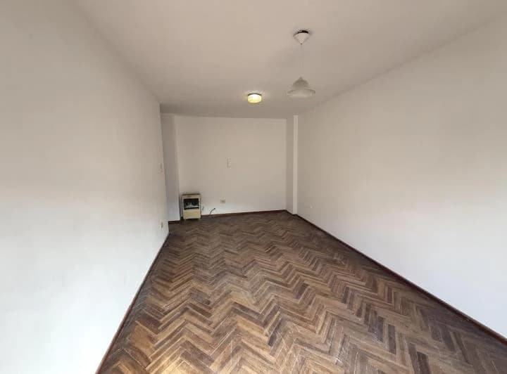 Departamento 1 Dormitorio con Seguridad en Venta - Centro - 4