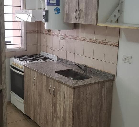 Departamento Monoambiente en Venta - 1 Baño - 27 m² - Morón - 2