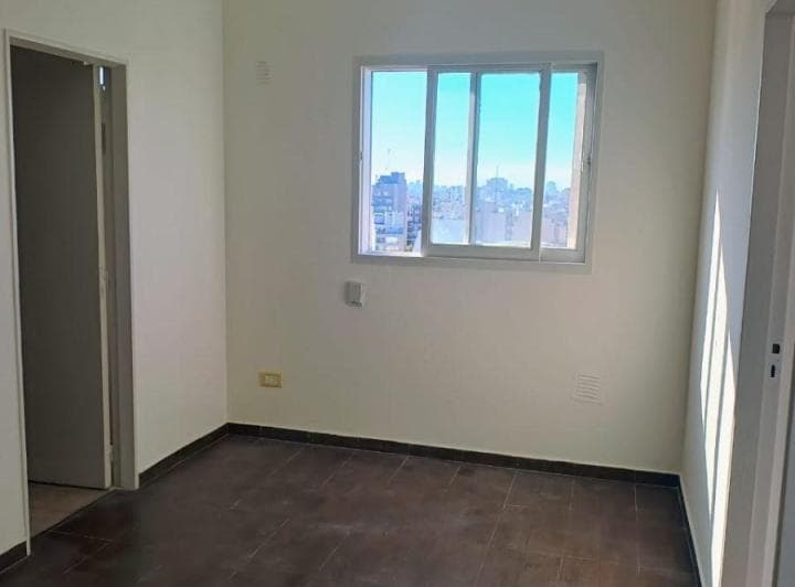 2 Amb. Apto Vivienda y Profesional | Excelente Ubicación y Luz - Caballito - 2