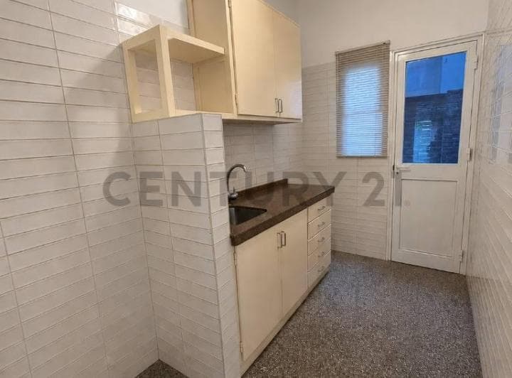Venta Casa PH | Malvín Sur | 2 Dorm. 1 Baño | Jardín y Patio | Apto Banco - 4